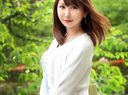【人妻の危険な火遊び】『旦那じゃ物足りないの…』欲求不満な美熟女が禁断の不倫セックスに溺れる！他人棒の快感に狂ったようにヨガりまくるドスケベ人妻の淫乱っぷりにフル勃起間違いなし！♡