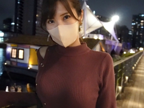 【淫乱人妻の性欲爆発】欲求不満な奥様がチンコを求めて濃厚セックス！パコパコ突かれるたびに感じまくり、イキ乱れる姿はエロすぎる！♡旦那じゃ満足できない人妻の淫乱プレイは必見！