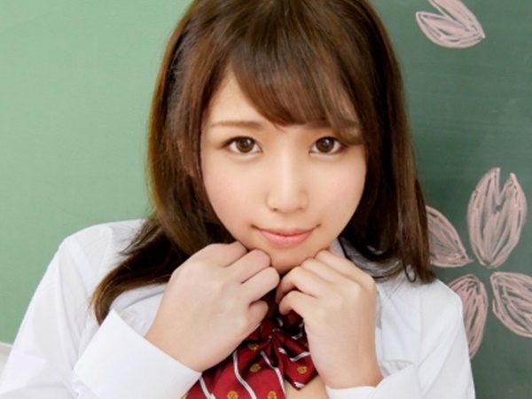 【禁断の先生とのラブハメ】『先生…大好き…』憧れの先生と秘密の肉体関係！大好きな気持ちを込めて全力ご奉仕フェラ＆ハメまくり！先生のチンポを激しく受け入れ、ウブなカラダを震わせながら感じまくる姿は必見！♡
