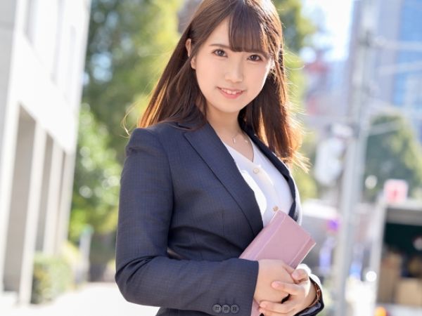 【スーツ姿の巨乳お姉さんとオフィスで淫乱プレイ】『仕事中なのに…』パンスト破いてパンツずらし、ムチムチボディを激しく責める！互いの性器を貪り合う濃厚セックスで理性崩壊！♡