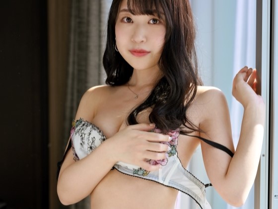 【バックで激ピストン】エッチなボディがたまらない！キュートなお姉さんに欲情MAX！おマンコを激しく突かれ、感じまくる姿がエロすぎる！！