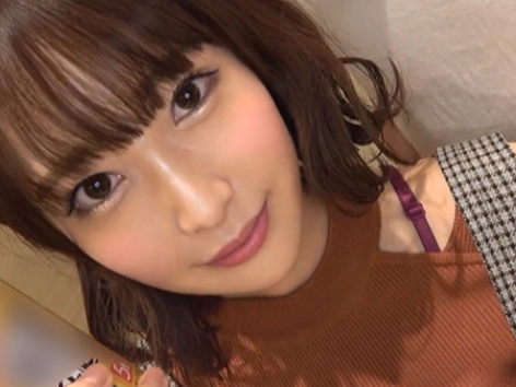 【激カワ美少女の騎乗位】『気持ちいい…』超絶可愛い子がチ●ポの上で大胆に腰振り！美乳とスレンダーボディが揺れる姿に興奮MAX！キレイなカラダで肉棒を味わい尽くす！♡