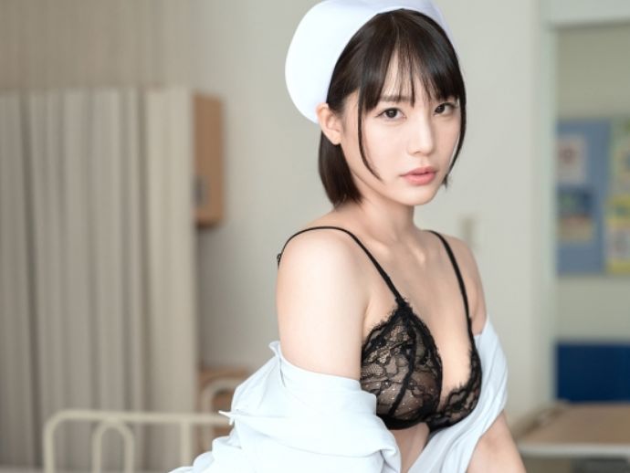 【淫乱ナースの裏の顔】清楚系看護師が病院で大胆変身！患者のチ●ポを求めて日々奮闘中！コスプレ姿で本能むき出しの淫らな看護プレイ♡