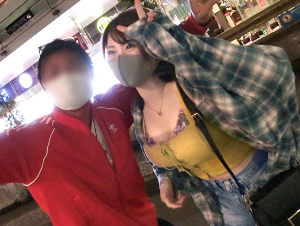 【ヤリマン白ギャルをナンパ】彼氏持ちなのに男漁りするデカ乳ビッチをゲット！経験豊富な淫乱ギャルが腰振り騎乗位で男を翻弄！彼氏以外とのSEXに興奮しまくるエグいビッチっぷりに驚愕！