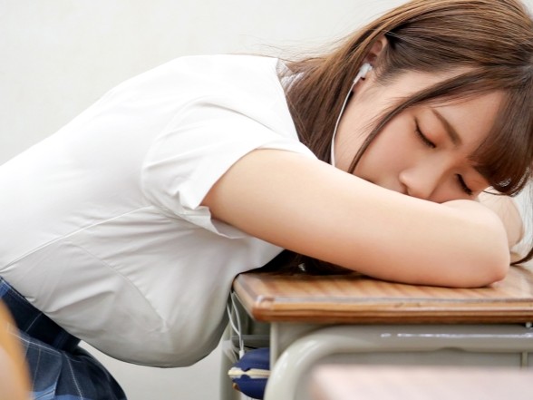 【主観】『せんぱい…もっと近くにいて…』巨乳JKと甘酸っぱい青春SEX♡制服から零れ落ちそうな美巨乳と、アツアツの膣内がたまらない！0距離密着でトキメキMAXのエッチ体験！