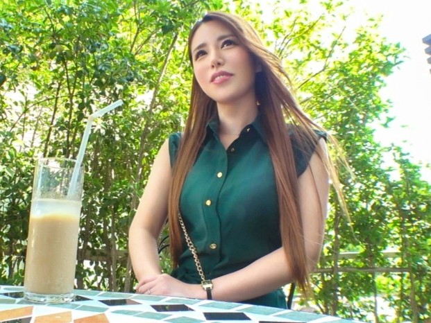 【三十路熟女】美しすぎる弁護士秘書の人妻がエロすぎる本気セックス♥激ピストンにガチでイッちゃう！仕事では見せない乱れっぷりに興奮間違いなし！