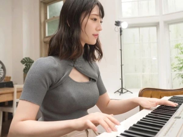 【美少女の本能むき出しSEX】『もっと奥まで…』ベロチューとじゅぽフェラでトロトロになったマ○コにチンポを挿入！連続絶頂でイキまくる姿は必見！！♡