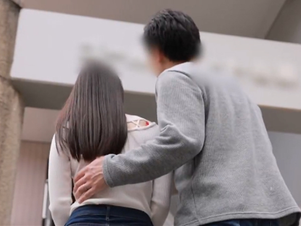 【新婚夫婦の甘い罠】『愛してる…でも…』新婚生活の裏側で繰り広げられる禁断の誘惑！幸せの絶頂から一転、夫婦の絆が試されるエロドラマ！♡