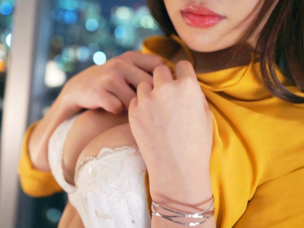 【美巨乳素人のAV挑戦】『気持ち良すぎる…』美しさを求める美女が、憧れのAVで大胆デビュー！鬼ピストンに淫らに喘ぎ、イキまくる濃密セックスで本気の快感を味わう♥︎